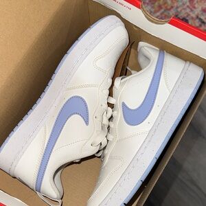 Nike Women’s Low-Top Sneakers White with Light Lavender Swoosh